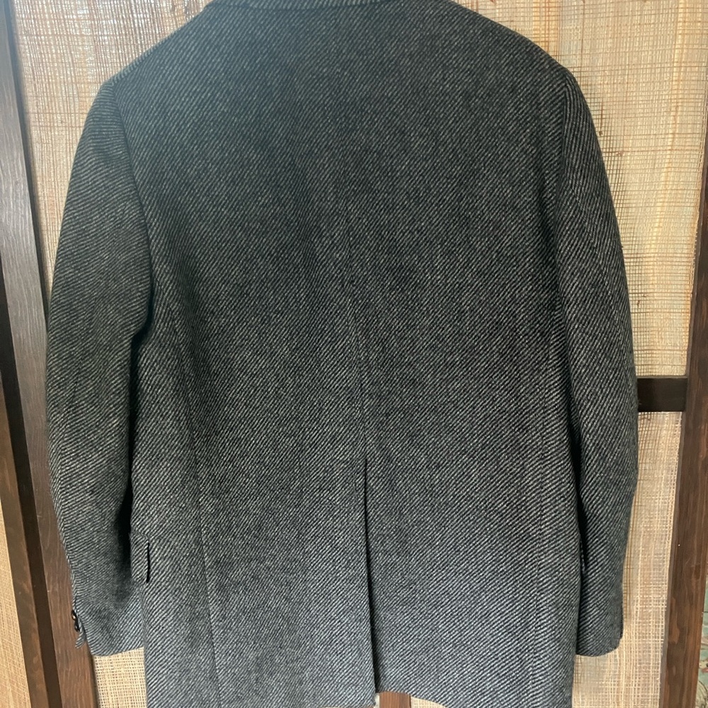 Men's Gray Herringbone Jacket - image 6